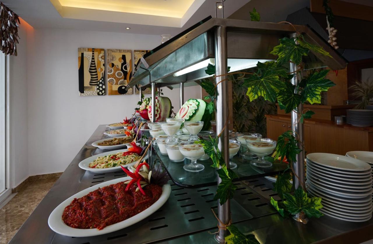 Bora Bora Butik Hotell 3*
