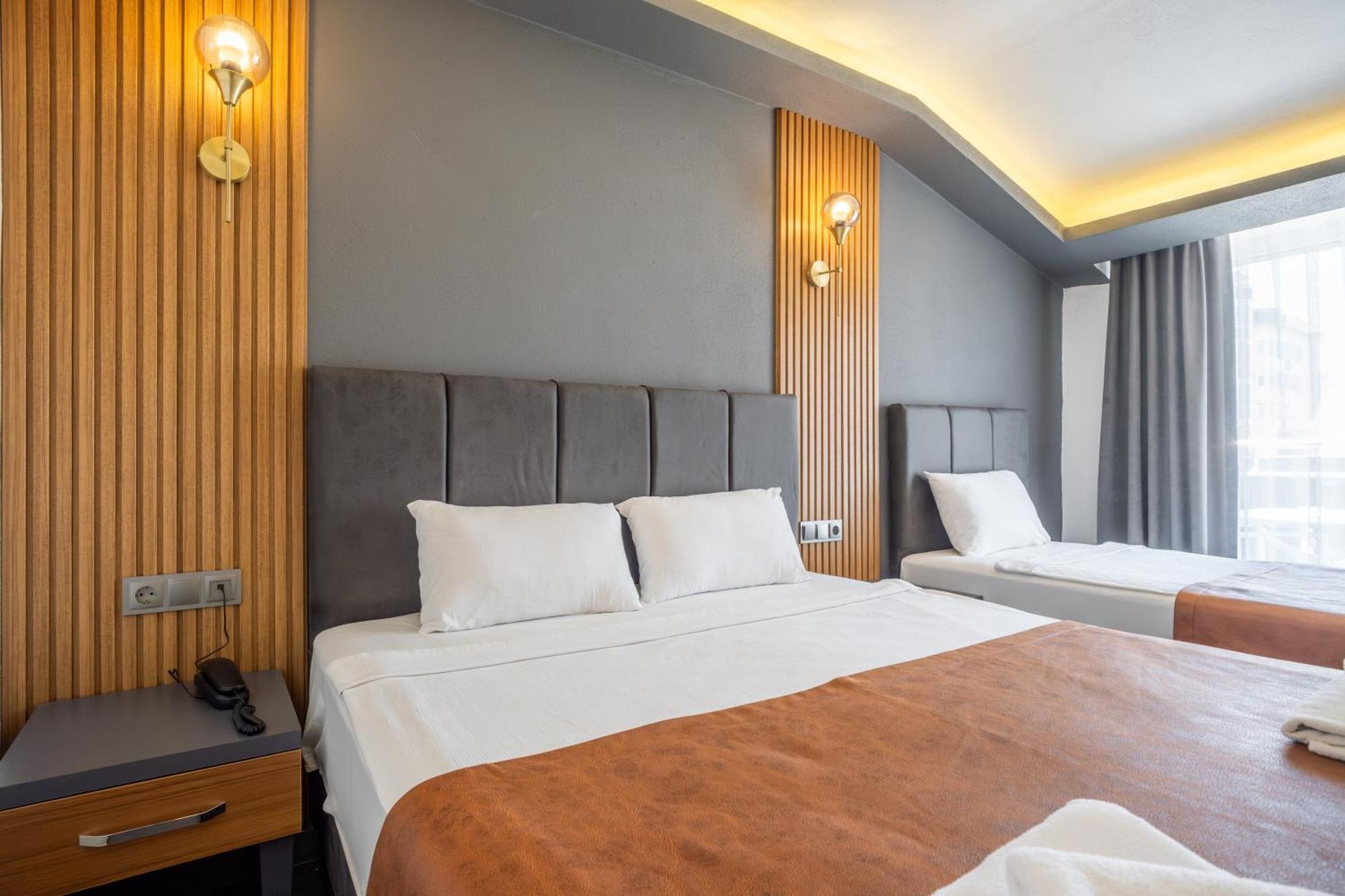 Bora Bora Butik Hotell 3*